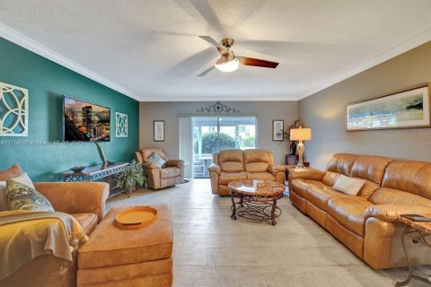 House in Hallandale Beach, Florida 2 bedrooms, 97.55 sq.m. № 1706654 - photo 10