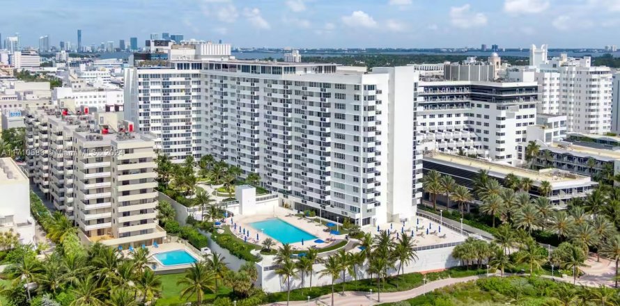 Condominio en Miami Beach, Florida, 3 dormitorios  № 2039554