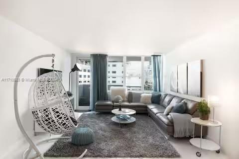 Condominio en alquiler en Miami Beach, Florida, 3 dormitorios, 132.85 m2 № 2039554 - foto 4