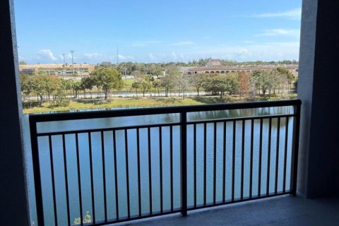 Condominio en venta en Boynton Beach, Florida, 2 dormitorios, 105.63 m2 № 2245473 - foto 16