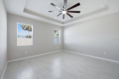 House in Parrish, Florida 4 bedrooms, 189.8 sq.m. № 2149320 - photo 15