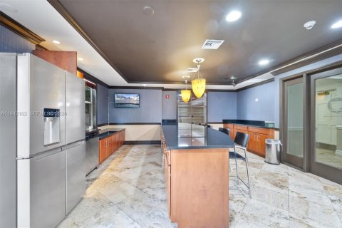 Condo in Fort Lauderdale, Florida, 2 bedrooms  № 2004260 - photo 27