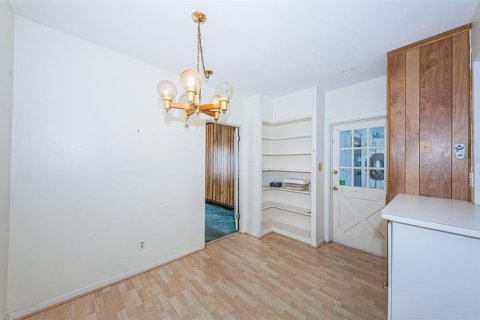 House in Saint Petersburg, Florida 3 bedrooms, 141.03 sq.m. № 1883699 - photo 19