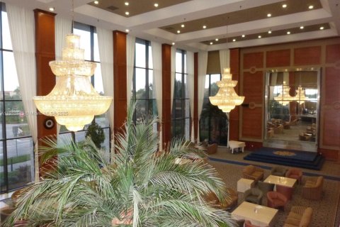 Condominio en venta en Pembroke Pines, Florida, 2 dormitorios, 102.19 m2 № 1968216 - foto 15