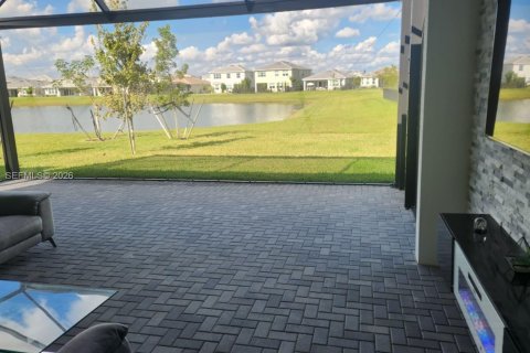 Купить виллу или дом в Уэстлейк, Флорида 3 спальни, 155.24м2, № 2040912 - фото 10