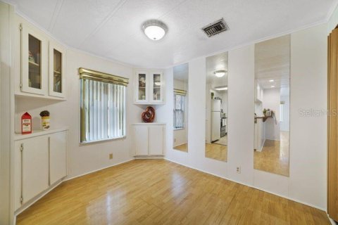 Condominio en venta en Winter Garden, Florida, 2 dormitorios, 78.04 m2 № 2142218 - foto 6