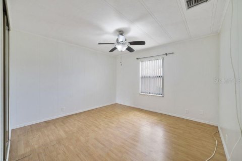 Condominio en venta en Winter Garden, Florida, 2 dormitorios, 78.04 m2 № 2142218 - foto 13