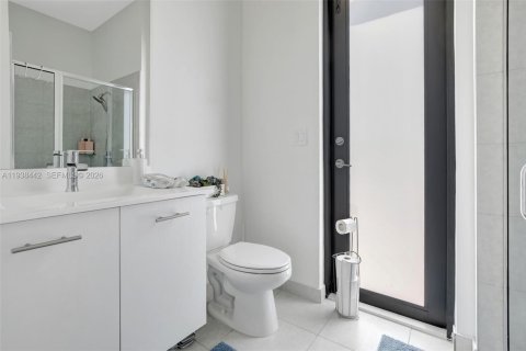 Купить виллу или дом в Мирамар, Флорида 4 спальни, 337.51м2, № 1996042 - фото 25