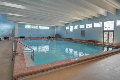 Condo in Deerfield Beach, Florida, 1 bedroom  № 1953816 - photo 9