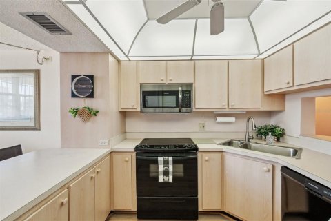 Copropriété à vendre à Indian Shores, Floride: 2 chambres, 86.86 m2 № 1717460 - photo 11