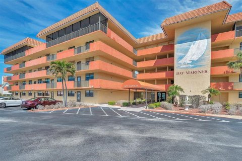 Copropriété à vendre à Indian Shores, Floride: 2 chambres, 86.86 m2 № 1717460 - photo 2