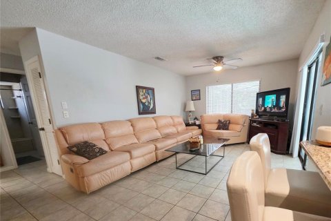 Casa en venta en Palm Harbor, Florida, 2 dormitorios, 145.39 m2 № 1851398 - foto 13