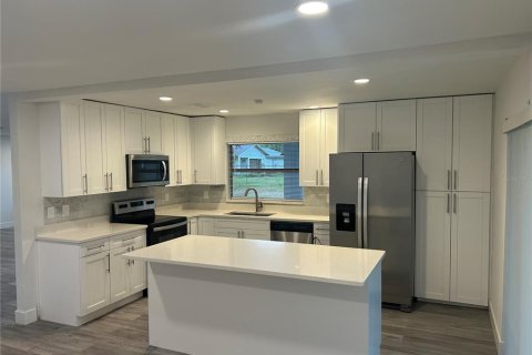 Casa en venta en Kissimmee, Florida, 3 dormitorios, 141.86 m2 № 1904301 - foto 11