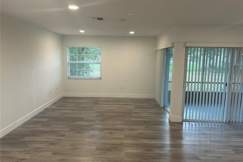 Casa en venta en Kissimmee, Florida, 3 dormitorios, 141.86 m2 № 1904301 - foto 28