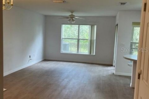Adosado en venta en Kissimmee, Florida, 4 dormitorios, 174.66 m2 № 2093027 - foto 4