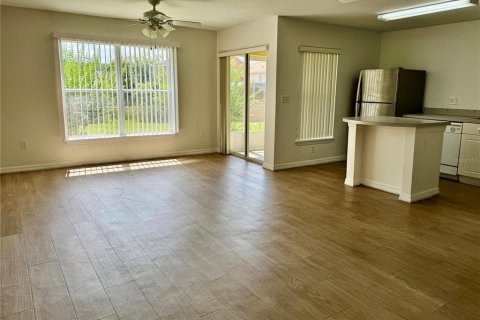 Adosado en venta en Kissimmee, Florida, 4 dormitorios, 174.66 m2 № 2093027 - foto 2
