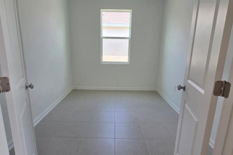 Villa ou maison à louer à Haines City, Floride: 3 chambres, 195.93 m2 № 2408449 - photo 6