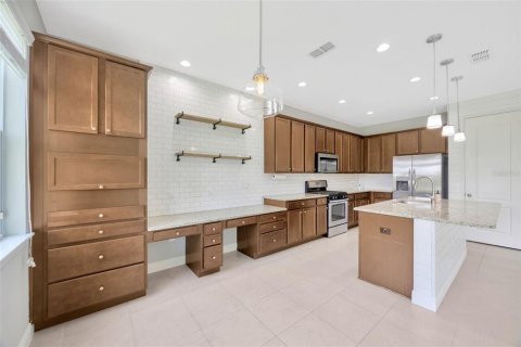 Casa en alquiler en Apollo Beach, Florida, 5 dormitorios, 250.28 m2 № 1835551 - foto 9