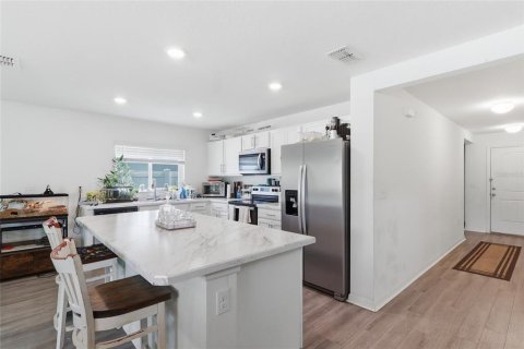 Casa en venta en Auburndale, Florida, 3 dormitorios, 142.79 m2 № 2227038 - foto 4