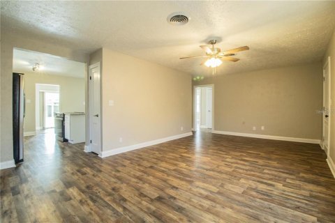 Villa ou maison à vendre à Lakeland, Floride: 3 chambres, 155.7 m2 № 2339505 - photo 5