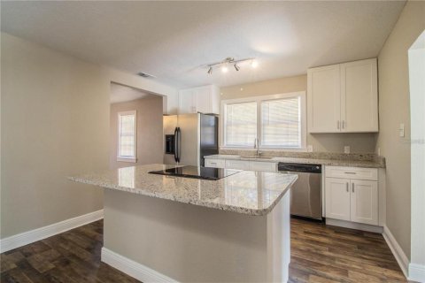 Villa ou maison à vendre à Lakeland, Floride: 3 chambres, 155.7 m2 № 2339505 - photo 13