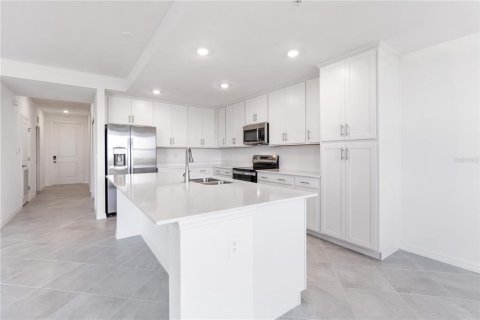 Condo in Venice, Florida, 2 bedrooms  № 1875886 - photo 9