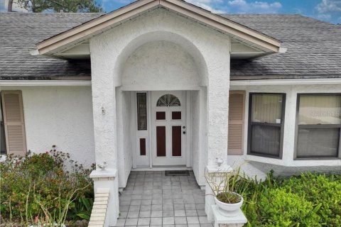 House in Palm Coast, Florida 3 bedrooms, 164.72 sq.m. № 2123810 - photo 2
