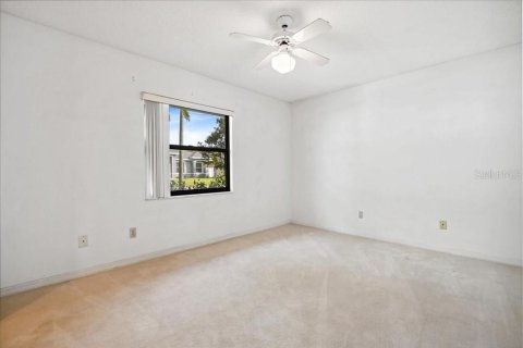 House in Palm Coast, Florida 3 bedrooms, 164.72 sq.m. № 2123810 - photo 22