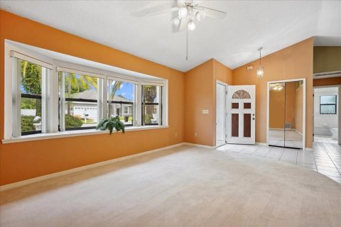 House in Palm Coast, Florida 3 bedrooms, 164.72 sq.m. № 2123810 - photo 10