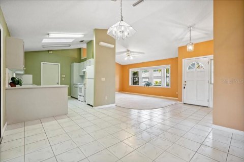 House in Palm Coast, Florida 3 bedrooms, 164.72 sq.m. № 2123810 - photo 14