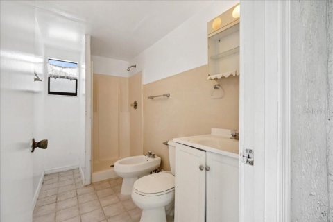 House in Palm Coast, Florida 3 bedrooms, 164.72 sq.m. № 2123810 - photo 26
