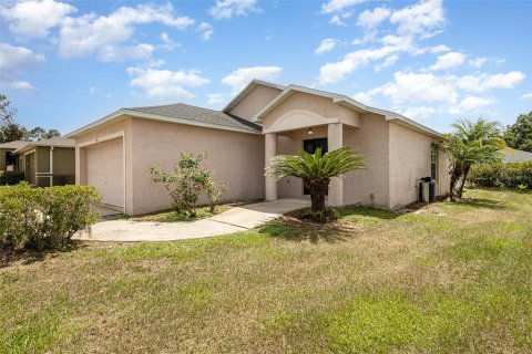 House in Lakeland, Florida 3 bedrooms, 120.4 sq.m. № 1793940 - photo 1