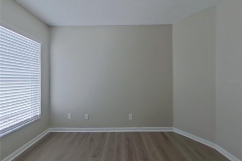 Casa en alquiler en Tampa, Florida, 4 dormitorios, 163.51 m2 № 1771803 - foto 13