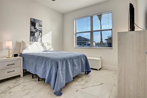 Casa en venta en Port St. Lucie, Florida, 2 dormitorios, 155.33 m2 № 2045775 - foto 11