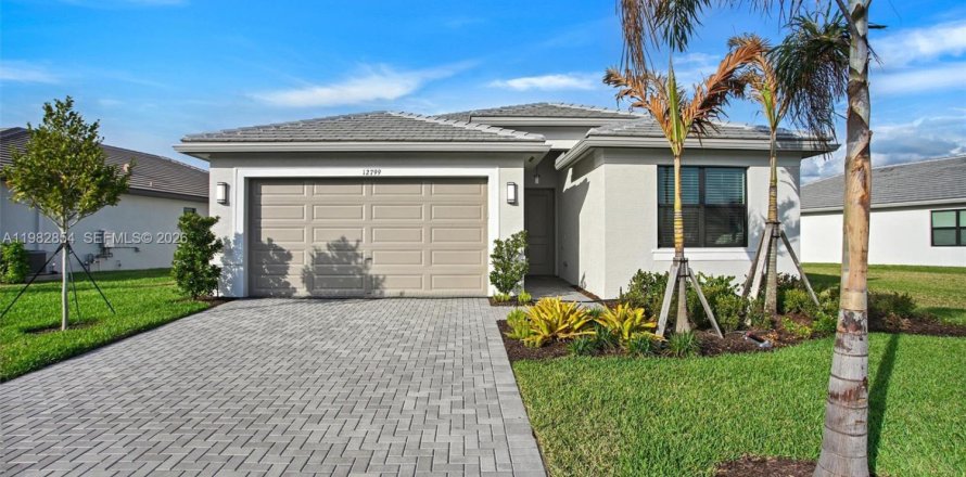 Casa en Port St. Lucie, Florida 2 dormitorios, 155.33 m2 № 2045775