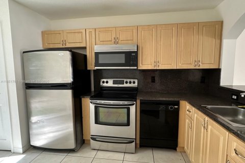 Condo in Homestead, Florida, 2 bedrooms  № 1890577 - photo 11