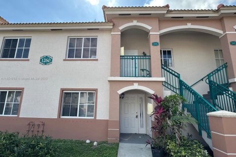 Condo in Homestead, Florida, 2 bedrooms  № 1890577 - photo 1