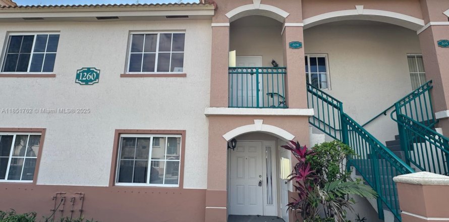 Condo in Homestead, Florida, 2 bedrooms  № 1890577