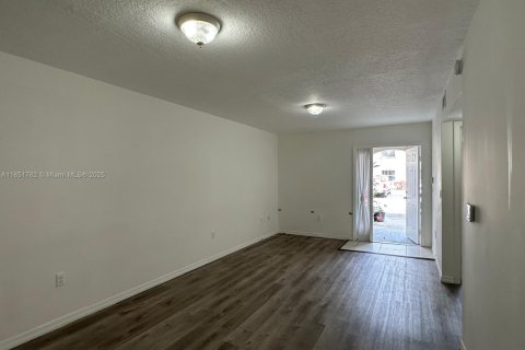 Condo in Homestead, Florida, 2 bedrooms  № 1890577 - photo 9