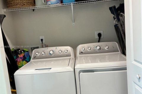 Купить таунхаус в Флорида-Сити, Флорида 3 спальни, 132.39м2, № 2030122 - фото 8