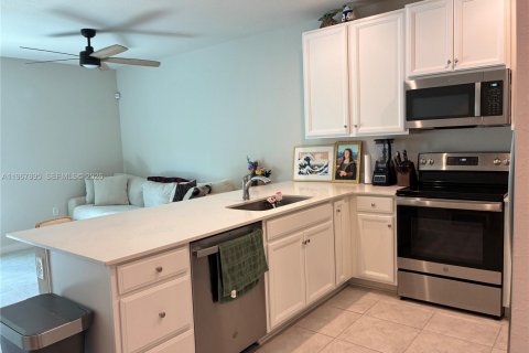 Купить таунхаус в Флорида-Сити, Флорида 3 спальни, 132.39м2, № 2030122 - фото 3