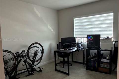 Купить таунхаус в Флорида-Сити, Флорида 3 спальни, 132.39м2, № 2030122 - фото 14