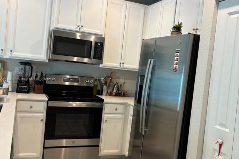 Купить таунхаус в Флорида-Сити, Флорида 3 спальни, 132.39м2, № 2030122 - фото 5