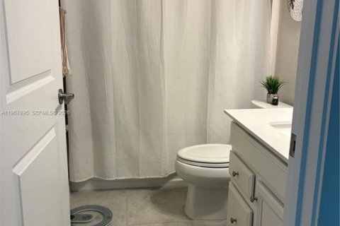 Купить таунхаус в Флорида-Сити, Флорида 3 спальни, 132.39м2, № 2030122 - фото 13