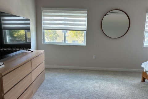 Купить таунхаус в Флорида-Сити, Флорида 3 спальни, 132.39м2, № 2030122 - фото 21