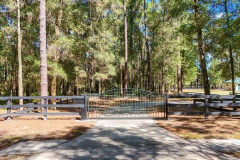 Villa ou maison à Ocala, Floride 3 chambres, 222.87 m2 № 2403219