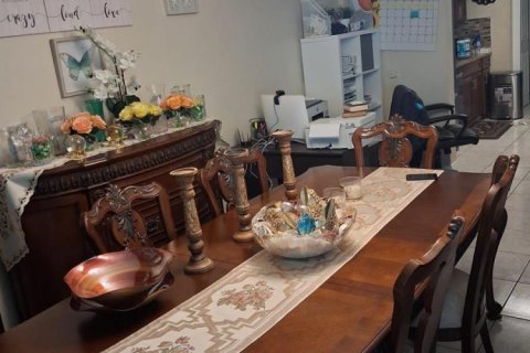 Купить таунхаус в Санрайз, Флорида 3 комнаты, 125.42м2, № 2187240 - фото 4
