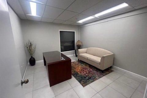 Immobilier commercial à louer à Sarasota, Floride: 102.19 m2 № 2134673 - photo 6