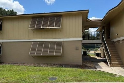 Condo à Deltona, Floride, 2 chambres  № 2110255