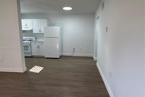 Appartement à louer à Miami, Floride: 1 chambre, 62.71 m2 № 1942222 - photo 4